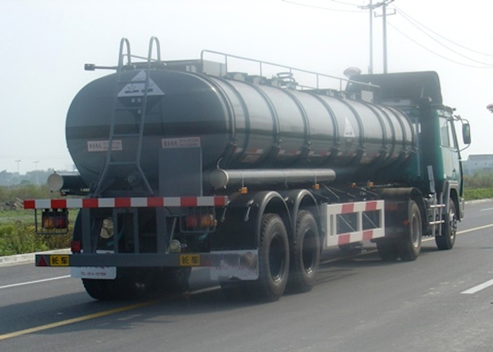 Semirremolque cisterna de aluminio 20000L con 2 ejes para tránsito urbano de combustible de alta calidad