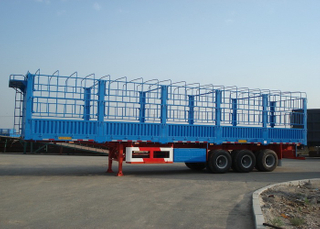 Remolque lateral abatible de 13 m, 3 ejes con pared lateral y valla de carga para cargamentos voluminosos, semirremolque con plataforma